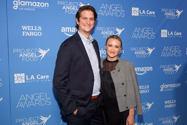 Ex-atriz da Disney anuncia divórcio dois meses após casamento