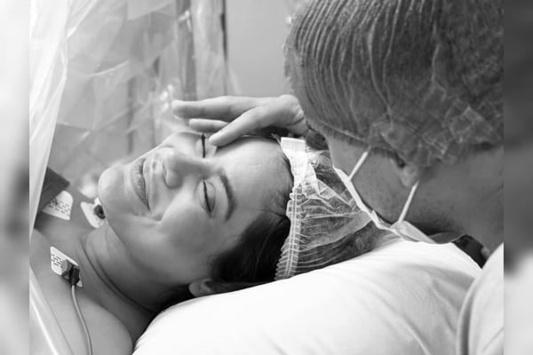 Lexa faz desabafo emocionante após 1 mês do parto da filha, que morreu