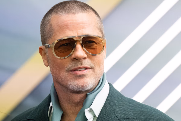 Brad Pitt lembra quando esvaziou set após flatulência “diabólica”