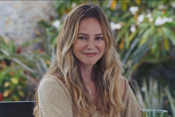 Paolla Oliveira defende regulamentação das redes após golpe virtual