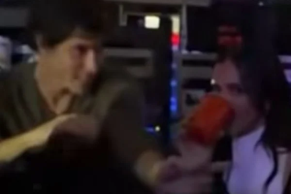 Bruna Marquezine agita web após reagir a declaração sobre “ex louco”