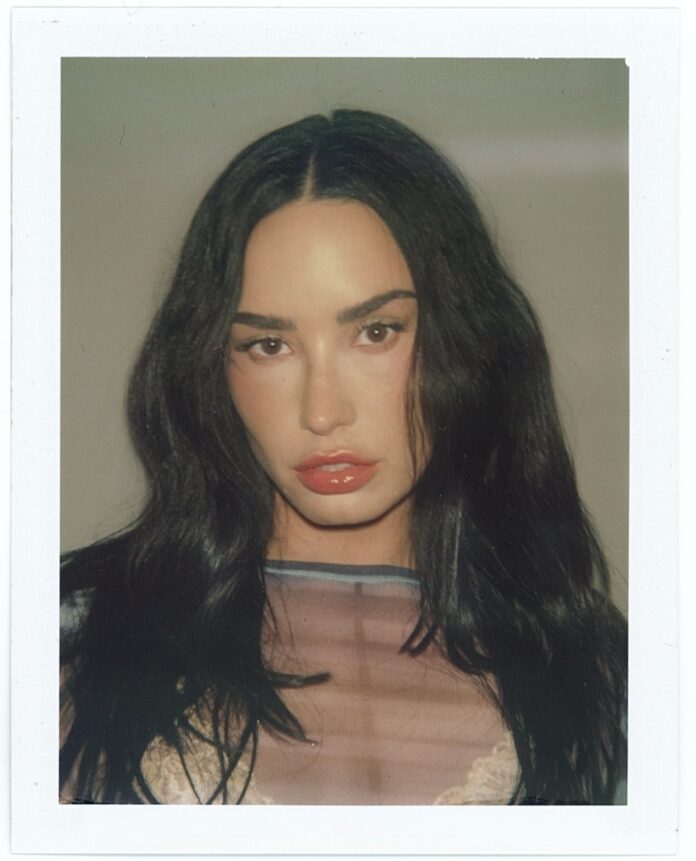 Agora, Demi Lovato tem 5 músicas com mais de 1 bilhão de streams no Spotify; veja qual acaba de atingir o feito