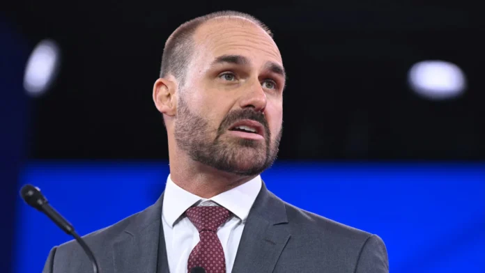 Vamos ter maioria no Senado e 'impichar' Alexandre de Moraes, diz Eduardo Bolsonaro nos EUA