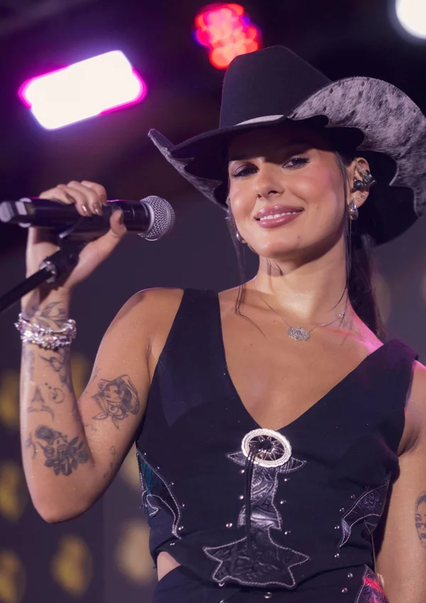 O que é um carro “placa preta”, como o de Ana Castela? - destaque galeria