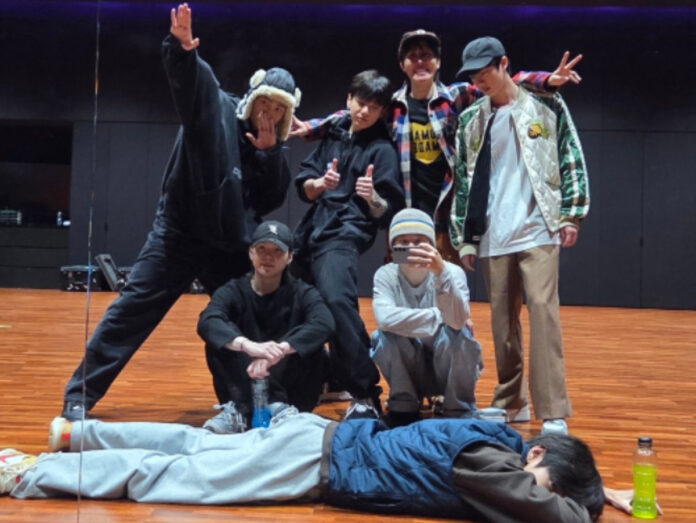 nem todos os fãs poderão ir para fila presencial por conta do sistema de pré-reserva |