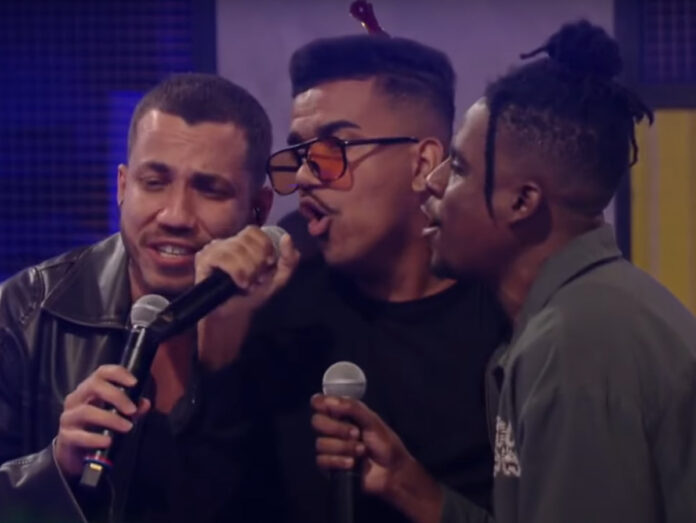 "Ninguém gosta de falar que é uma boyband porque se leva a sério demais", diz Os Garotin